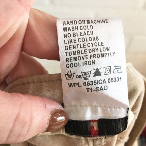 Woolrich Women’s Bermuda Shorts Kakhi Cargo Utility Safari Sporty Beige 16 - Picture 13 of 14